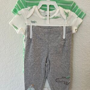 Brand New, Never Worn 3-piece Baby Set - 6mths